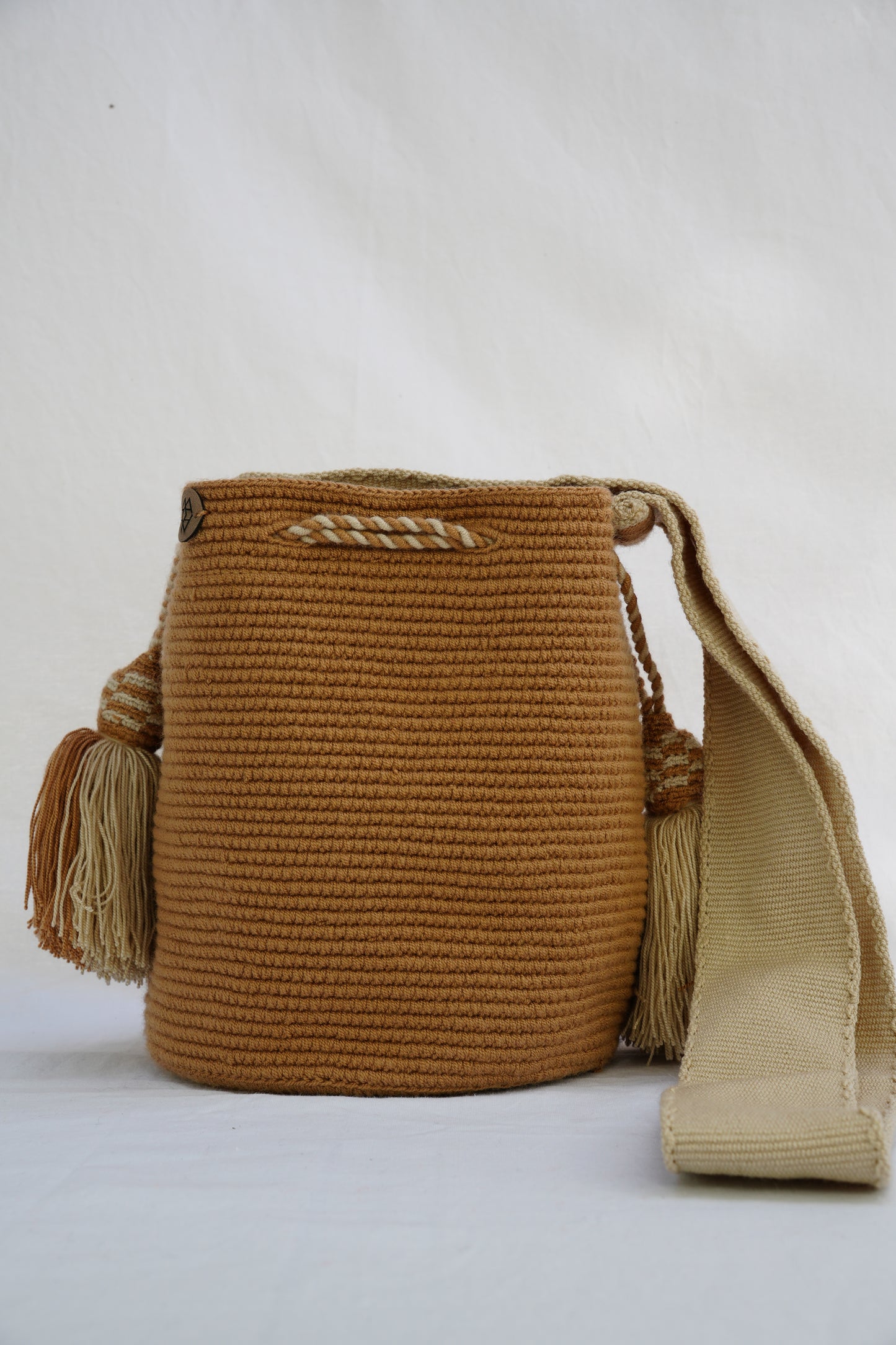 Mochila Mediana Unicolor Amistad